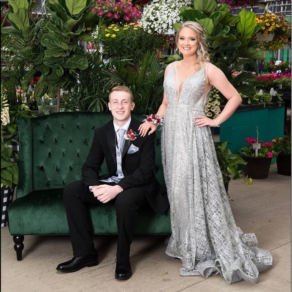 2019 Jovani prom dress - Picture 1 of 4